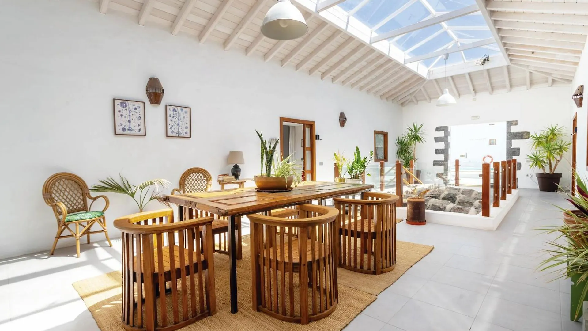 Sala Botanica Studio - Shared Pool - Central Island Location - 10 Mins Drive To Famara And La Santa Tiagua Spain